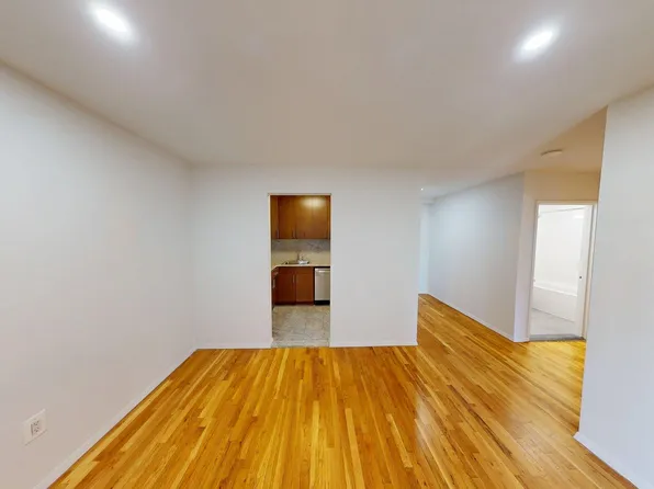 284 Mott Street image 1 of 14