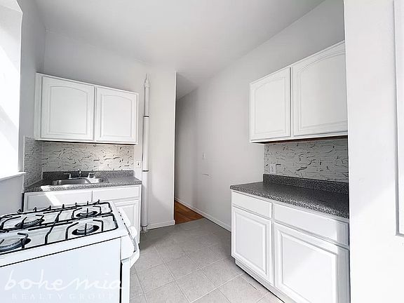 5th image of 8 W 119th St APT 19