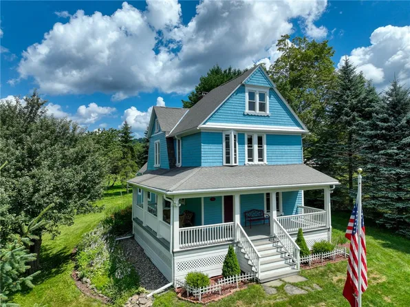 221 S Gilboa Rd, Stamford, NY 12167