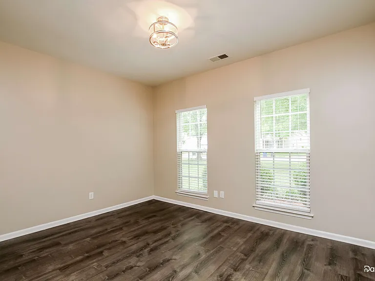 601 N Mulberry St — Photo 11
