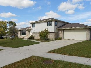 9320 W Willow Ln, Mokena, IL 60448