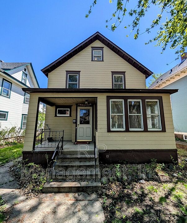 1st image of 398 Herschel St