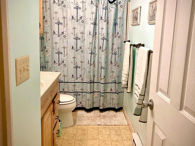 2452 Lexington Cir — Photo 3