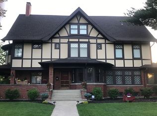 1990 C St, Lincoln, NE 68502