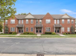 13249 Turnberry Ct, Southgate, MI 48195