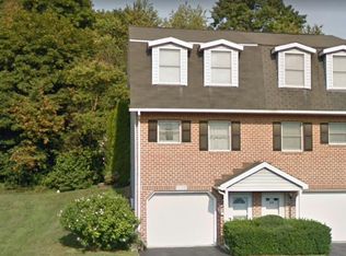 1726 English Dr, Mechanicsburg, PA 17055