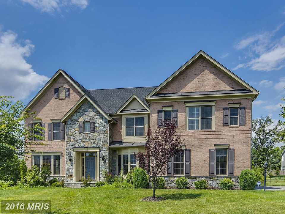 1st image of 42754 Virginia Oak Ct