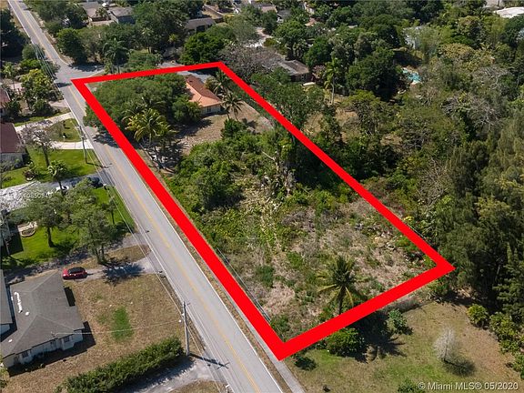 3rd image of 200 Bayberry Dr