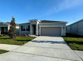 420 Helmsman Ave, Mascotte, FL 34753
