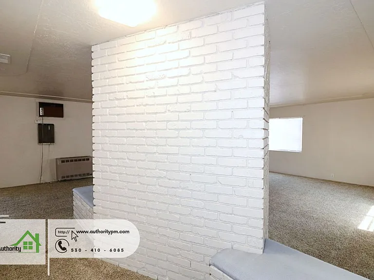 1830 Rosaline Ave — Photo 2