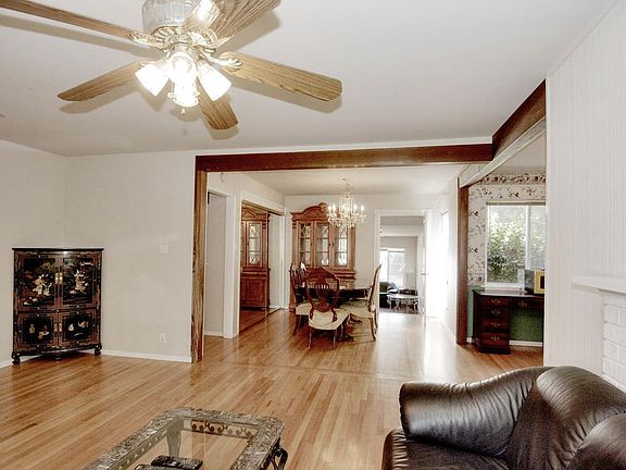 5th image of 20697 Scofield Dr