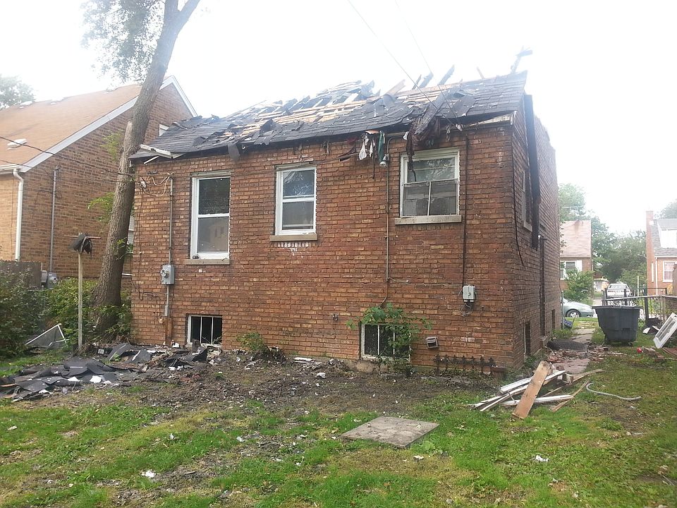 2nd image of 15943 Lathrop Ave