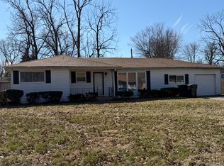 100 Kassing Dr, Fairview Heights, IL 62208