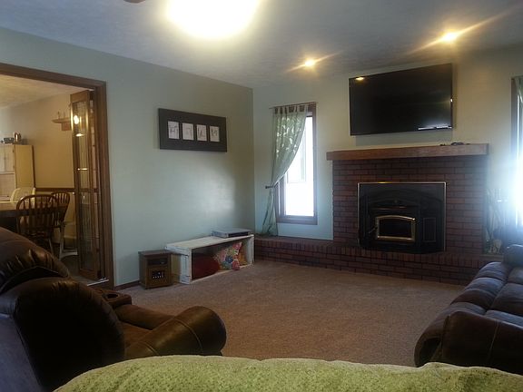 5th image of 2210 Gateway Ave