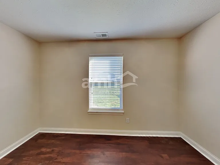 681 Bridgebend Run — Photo 17