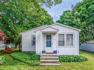 11 S Lewis St, Charlestown, RI 02813