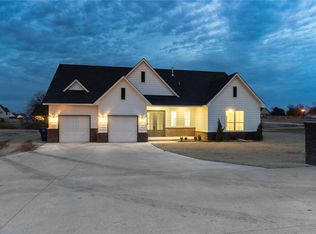 4327 Largo Lk, Edmond, OK 73025