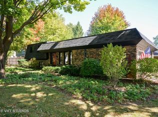 1226 S 6th St, Saint Charles, IL