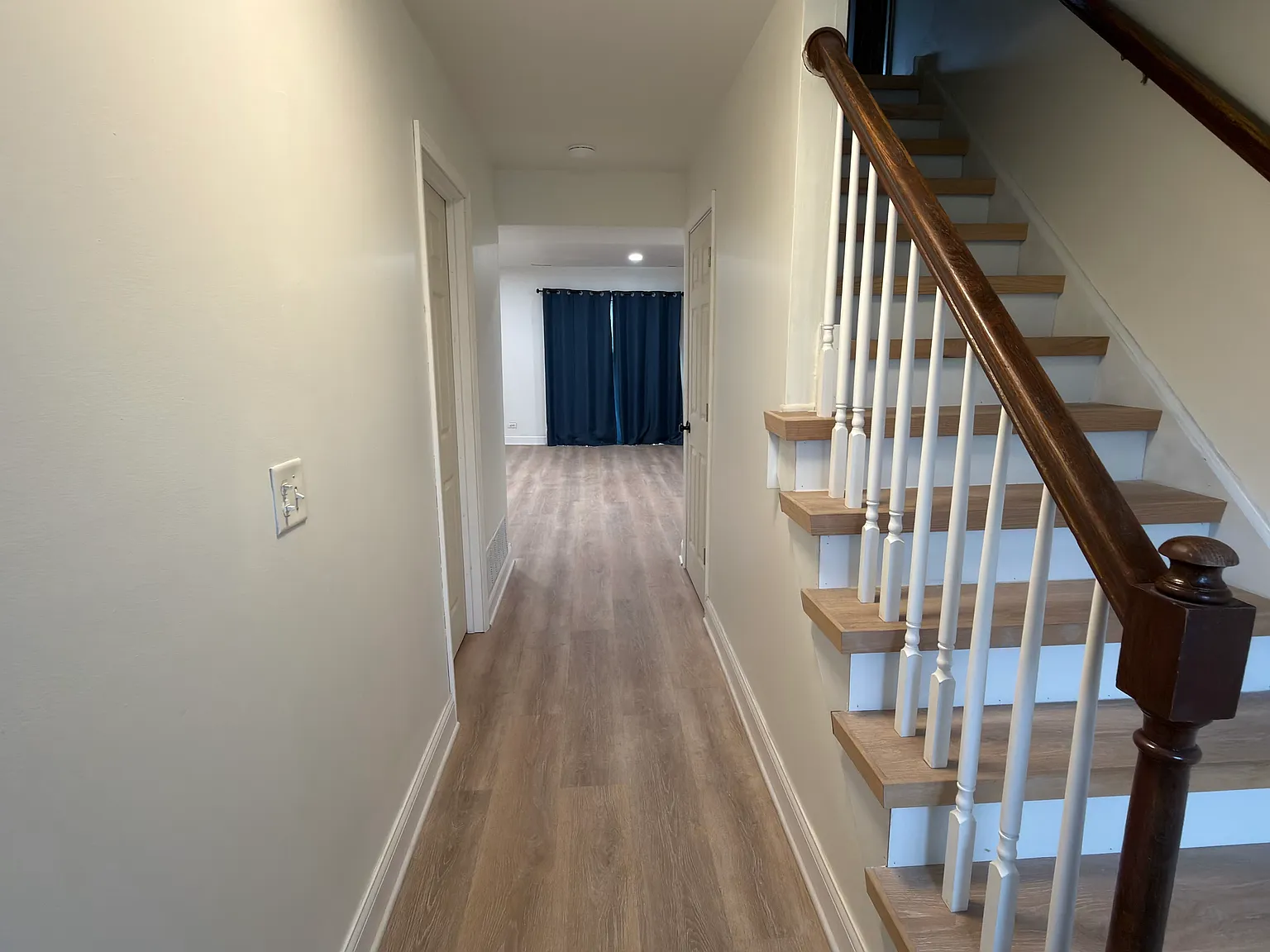 3 bed, 2.5 bath, 1400 sqft, $2,550 — Photo 4