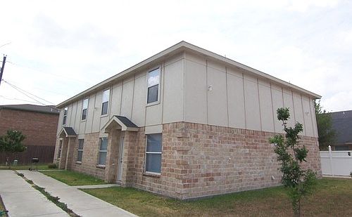 1st image of 741 Sonesta Dr