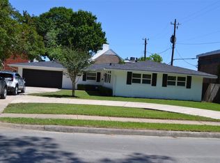 10006 Westview Dr, Houston, TX 77055