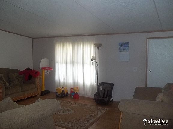 3rd image of 215 Rolling Creek Dr