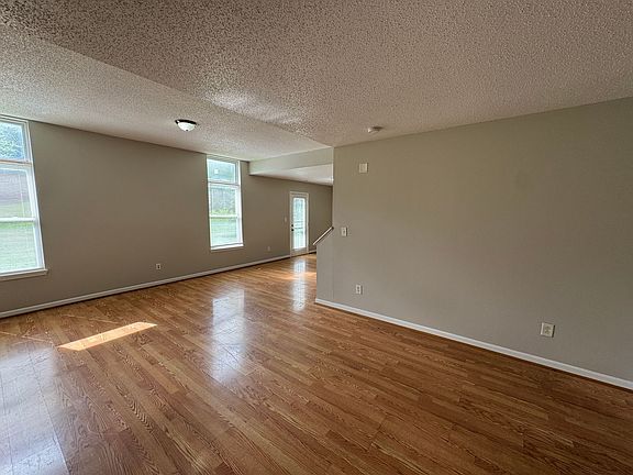 4th image of 10531 Kensil St