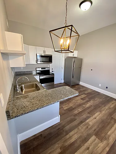 201 West Ave Photo 1