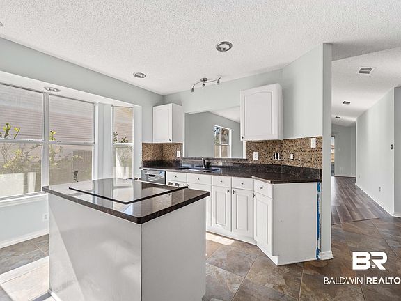 4th image of 23010 Wolf Bay Dr