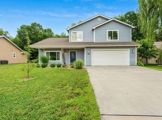 1404 Poplar St, Wamego, KS 66547