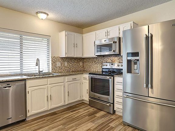 5th image of 3101 Lemmontree Ln