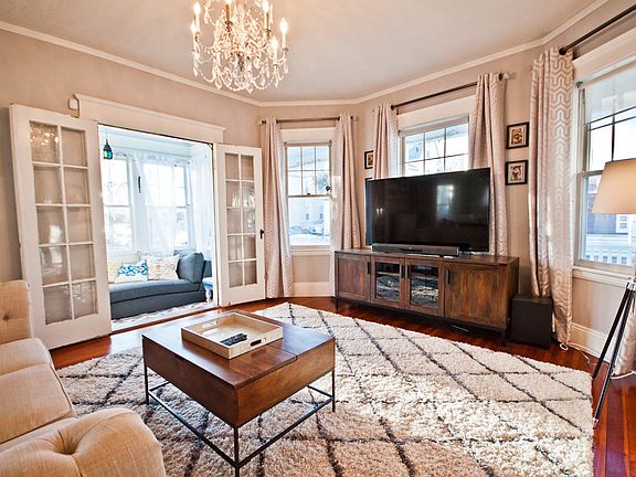 5th image of 37 Belfort St