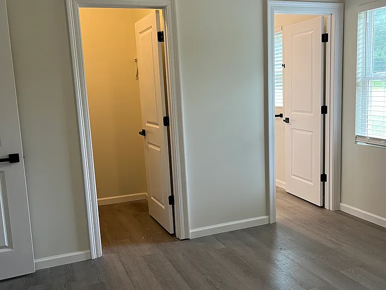 71 John Evans Rd — Photo 2