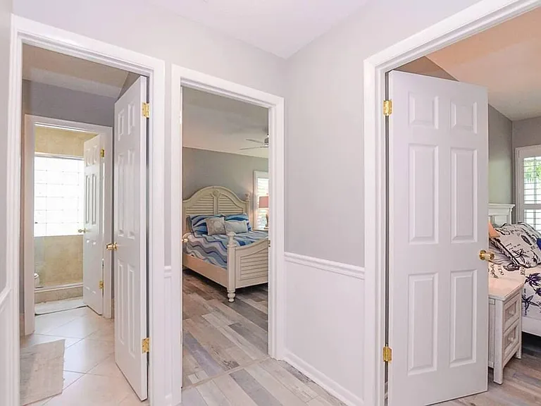 4031 NE Breakwater Dr — Photo 28