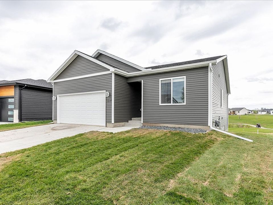 1st image of 6647 NE 9th Ct