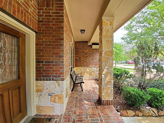3rd image of 3818 Bluffstone Ct