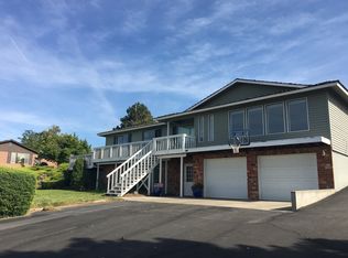 160 Roza View Rd, Grandview, WA 98930