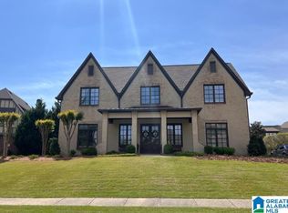 600 Boulder Lake Dr, Vestavia, AL 35242