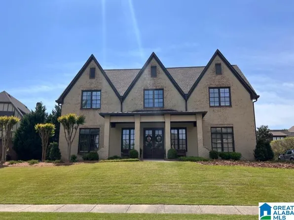 600 Boulder Lake Dr, Vestavia, AL 35242