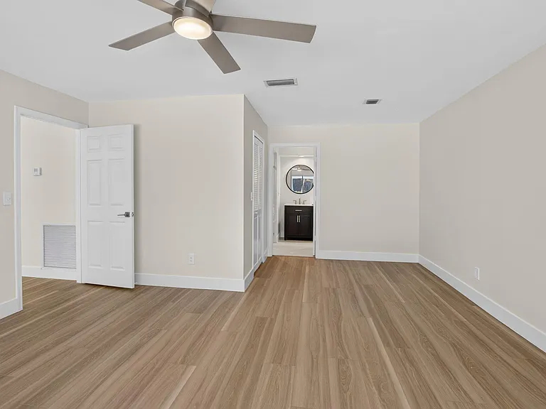 1378 NW 13th Ct — Photo 26