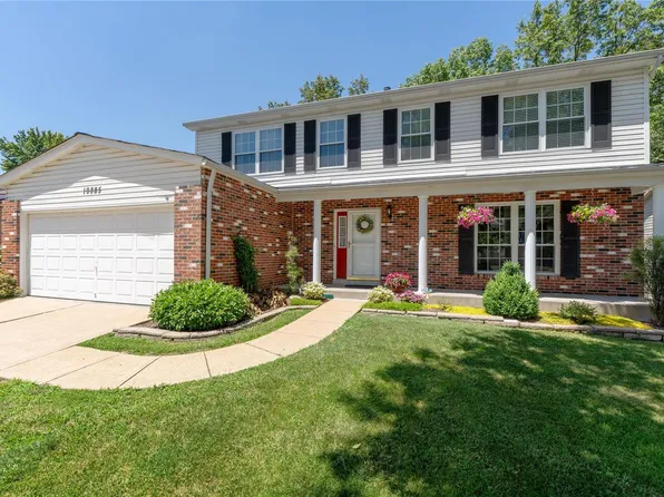 10885 Ridge Forest Dr, Saint Louis, MO 63123