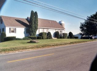 1068 Main St APT 2, Monmouth, ME 04259