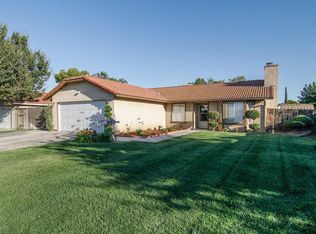 14483 East St, Kerman, CA 93630