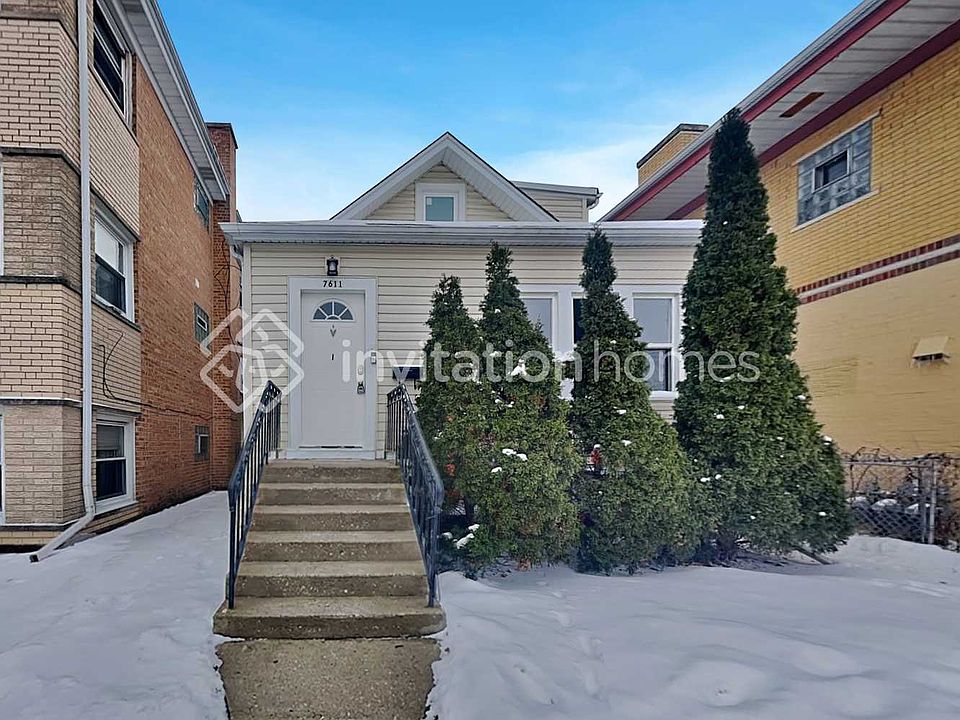 1st image of 7611 W Fullerton Ave