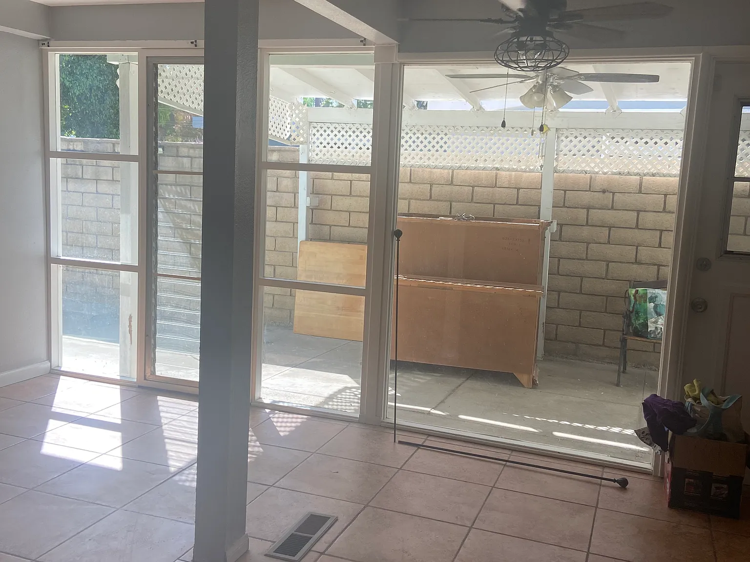 2 bed, 1000 sqft, $2,500 — Photo 2
