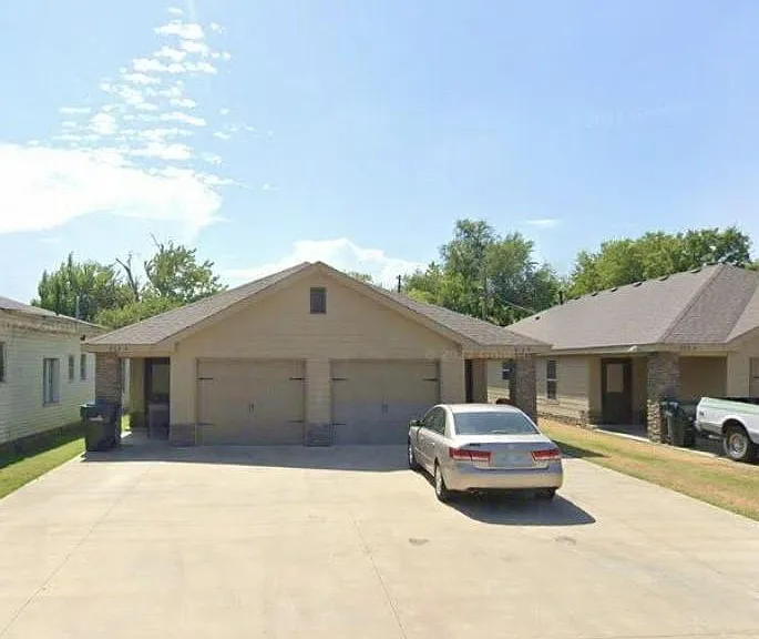 903 N Osage Ave #A — Photo 1