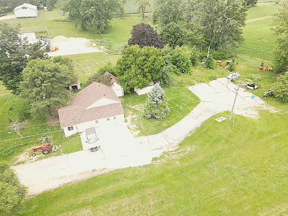 2nd image of W6110 County Road B