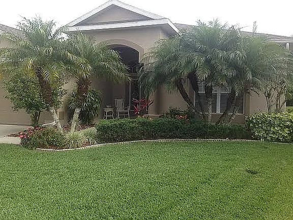 2nd image of 12918 Castlemaine Dr
