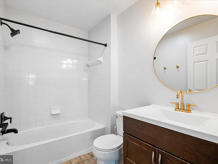 5227 Regal Ct — Photo 24