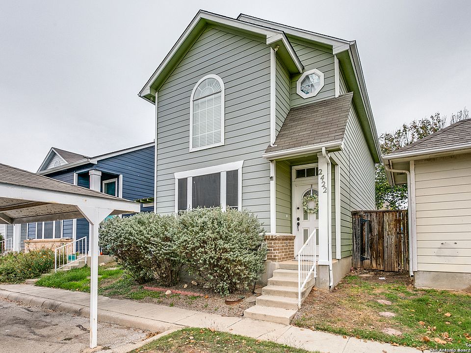 1st image of 2422 Crown Hollow